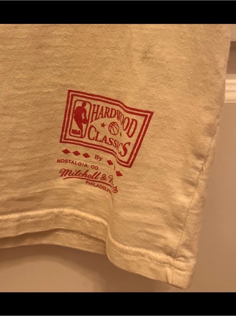 Mitchell & Ness Philly 76ers Graphic Tee - Picture 4 of 4